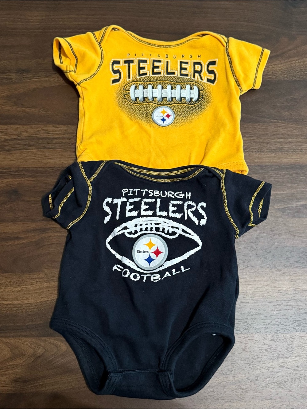 Baby boy Pittsburgh Steelers onesie set